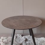 Maze salontafel, aardentint